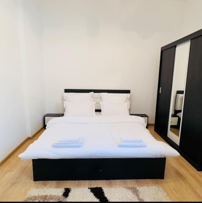Cozy 1Br Apartment•Central•Quiet Bucureşti Exterior foto